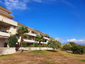 Appartement de charme dans résidence avec piscine